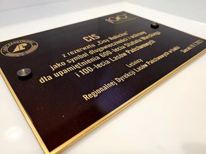 Tablica pamiątkowa mosiężna trawiona 3