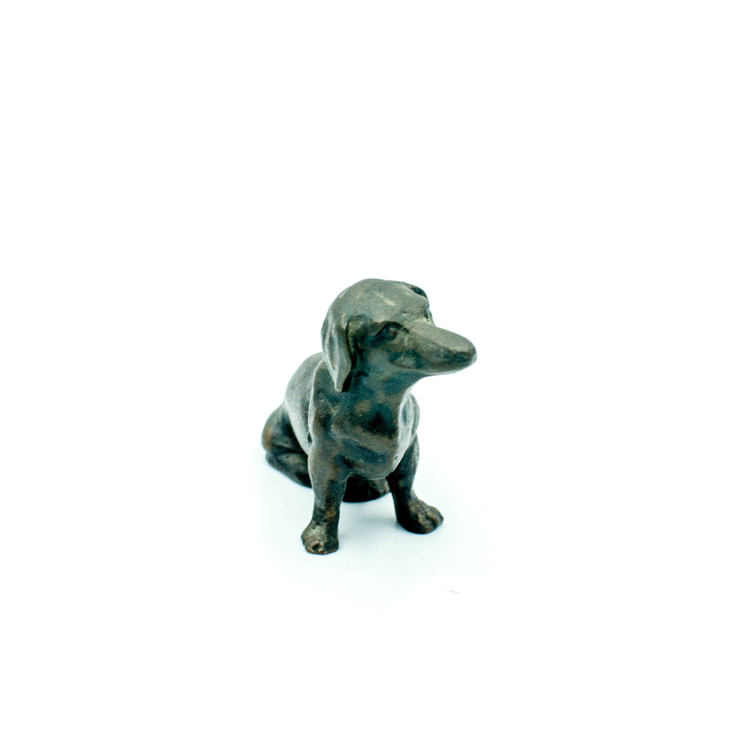 Figurka "Jamnik siedzący" 5