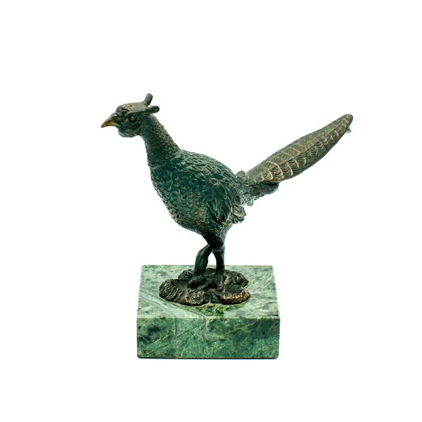 Rzeźba "Bażant" marmur