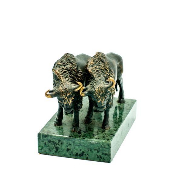Statuetka "Dwa żubry" marmur