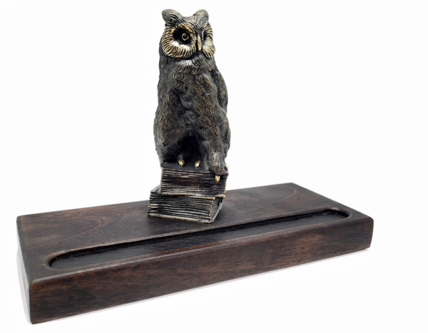 Stojak na długopis "Sowa na książkach"