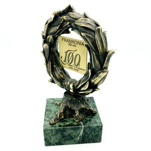 Statuetka — wieniec laurowy 2