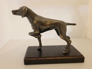 Duża statuetka Wyżeł w stójce 7