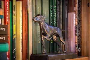Duża statuetka Wyżeł w stójce 9